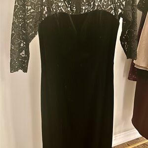 Elegant Black Lace Sleeve Dress